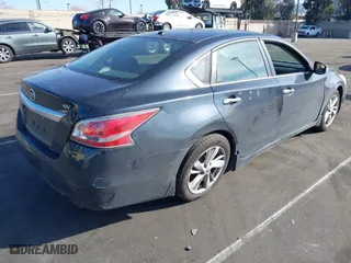 2015 Nissan Altima 2.5 SV with VIN 1N4AL3AP6FC238540, listed as a IAAI auction lot 41576382 with 147,874 mi miles. Bid and sale history available at carsss.com. Image 4.