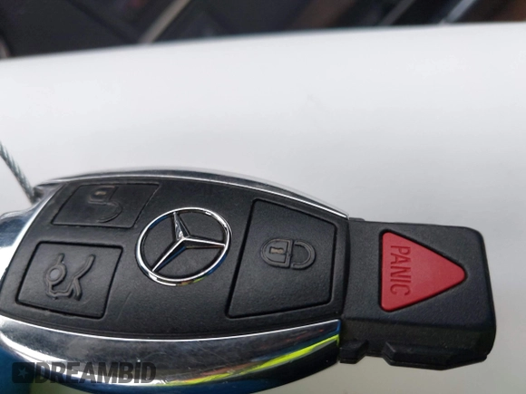 2010 Mercedes-Benz E 350 Luxury with VIN WDDHF8HB4AA143105, listed as a IAAI auction lot 41984534 with 147,913 mi miles and . Bid and sale history available at DreamBid. Image 11.