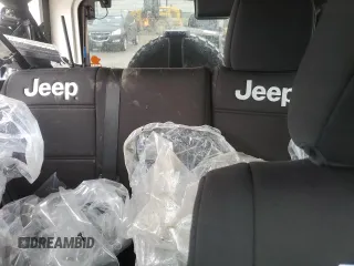 2011 Jeep Wrangler Unlimited Rubicon z VIN 1J4BA6H16BL615993, wystawiony jako Copart lot #55420275 z przebiegiem 200 403 mil mil oraz Szkoda całkowita • Salvage title. Historia ofert i sprzedaży dostępna na DreamBid. Obrazek 10.