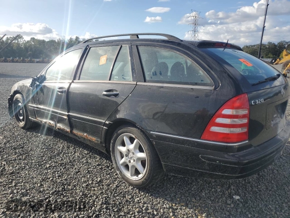 2002 Mercedes-Benz C 230/260/280/320 с VIN WDBRH64J72F130670, выставлен на аукционе Copart как лот 77267914 с пробегом Не указан миль и Списание • Salvage title. История ставок и продаж доступна на DreamBid. Изображение 2.