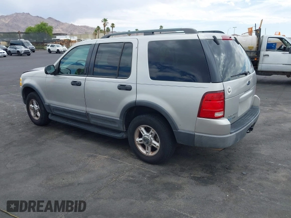 2003 Ford Explorer XLT z VIN 1FMZU73K63ZA39687, wystawiony jako IAAI lot #42647178 z przebiegiem 244 338 mil mil oraz . Historia ofert i sprzedaży dostępna na DreamBid. Obrazek 3.