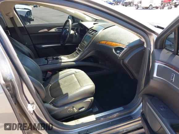 2014 Lincoln MKZ Hybrid с VIN 3LN6L2LU8ER822396, выставлен на аукционе IAAI как лот 42094086 с пробегом 166 203 миль миль и . История ставок и продаж доступна на DreamBid. Изображение 5.