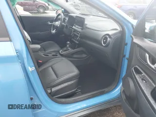 2022 Hyundai Kona Limited with VIN KM8K53A33NU913545, listed as a IAAI auction lot 41879560 with 21,416 mi miles. Bid and sale history available at carsss.com. Image 5.