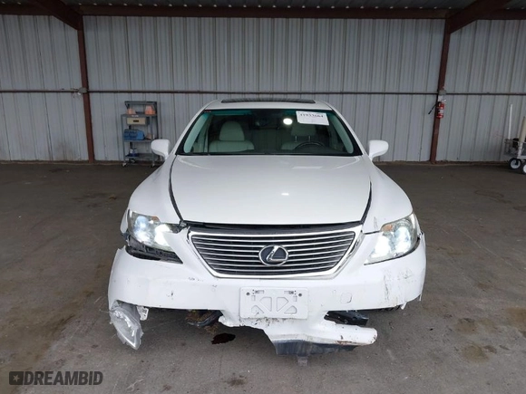 2007 Lexus LS 460 with VIN JTHBL46F675043188, listed as a IAAI auction lot 41933664 with 75,026 mi miles. Bid and sale history available at carsss.com. Image 6.