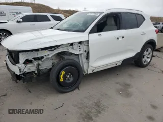 2020 Volvo XC40 Momentum with VIN YV4162UK2L2301157, listed as a Copart auction lot 50737225 with 45,666 mi miles and Salvage Title. Bid and sale history available at DreamBid. Image 1.