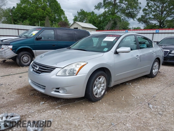 2012 Nissan Altima 2.5 S with VIN 1N4AL2AP8CN455274, listed as a IAAI auction lot 41964345 with 108,707 mi miles. Bid and sale history available at carsss.com. Image 2.