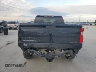 2020 Chevrolet Silverado 1500 Custom with VIN 1GCRWBEF9LZ258712, listed as a Copart auction lot 42992025 with 61,300 mi miles and Salvage Title. Bid and sale history available at carsss.com. Image 6.