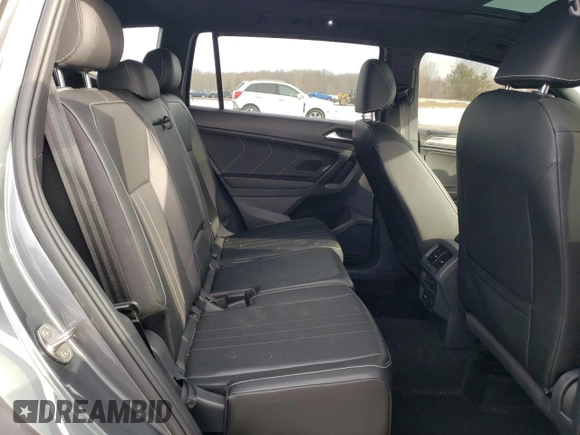 2022 Volkswagen Tiguan SE R-Line Black with VIN 3VV8B7AXXNM106110, listed as a Copart auction lot 43039575 with 24,728 mi miles and Salvage Title. Bid and sale history available at DreamBid. Image 11.