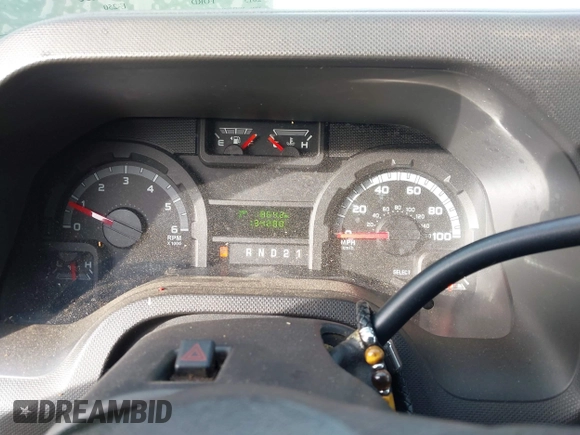 2013 Ford Econoline Cargo Commercial z VIN 1FTNE2EL8DDA63769, wystawiony jako IAAI lot #41520478 z przebiegiem 156 000 mil mil oraz . Historia ofert i sprzedaży dostępna na DreamBid. Obrazek 7.