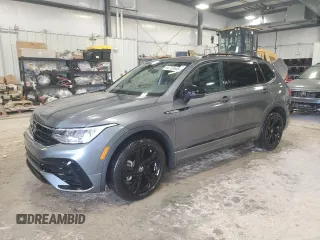 2024 Volkswagen Tiguan SE R-Line Black z VIN 3VVCB7AX0RM075790, wystawiony jako Copart lot #44723545 z przebiegiem Nie podano mil oraz Szkoda całkowita • Salvage title. Historia ofert i sprzedaży dostępna na DreamBid. Obrazek 1.