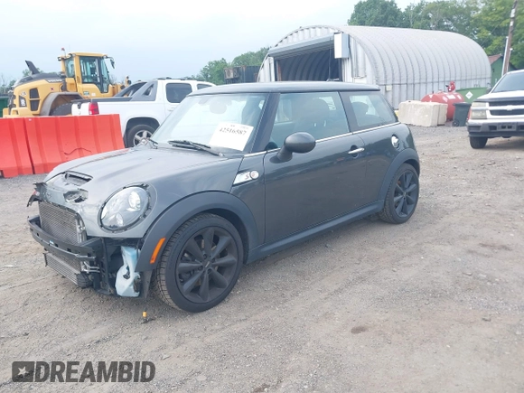 2011 MINI Hardtop S with VIN WMWSV3C58BTY13412, listed as a IAAI auction lot 42516587 with 124,831 mi miles and . Bid and sale history available at DreamBid. Image 2.