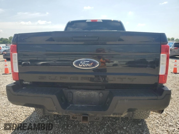 2017 Ford F-250 Lariat с VIN 1FT7W2B60HED37633, выставлен на аукционе Copart как лот 61163345 с пробегом 121 620 миль миль и Списание • Salvage title. История ставок и продаж доступна на DreamBid. Изображение 6.