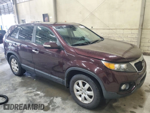 2012 Kia Sorento LX with VIN 5XYKTCA6XCG302611, listed as a Copart auction lot 52367985 with 180,671 mi miles and Clean Title. Bid and sale history available at DreamBid. Image 4.