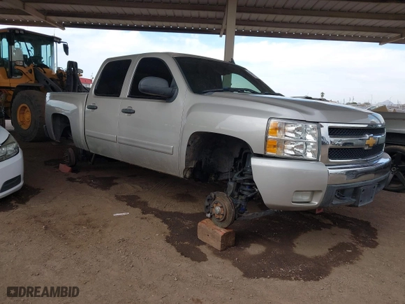 2007 Chevrolet Silverado 1500 LT w/1LT with VIN 3GCEK13367G545265, listed as a IAAI auction lot 41260768 with 162,356 mi miles. Bid and sale history available at carsss.com. Image 1.