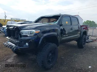 2017 Toyota Tacoma SR5 с VIN 3TMCZ5AN7HM091710, выставлен на аукционе IAAI как лот 42211433 с пробегом Не указан миль и . История ставок и продаж доступна на DreamBid. Изображение 2.