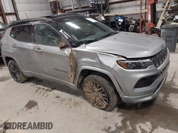 2022 Jeep Compass High Altitude with VIN 3C4NJDCB8NT109002, listed as a IAAI auction lot 41500984 with 70,119 mi miles and . Bid and sale history available at carsss.com. Image 1.