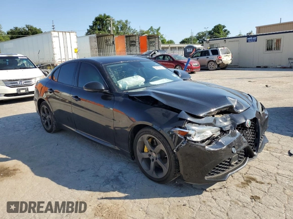 2017 Alfa Romeo Giulia with VIN ZARFAEDN4H7535772, listed as a Copart auction lot 58783614 with Not provided miles and Salvage title. Bid and sale history available at DreamBid. Image 4.