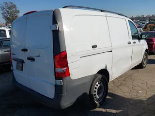 2016 Mercedes-Benz Metris Cargo z VIN WD3PG2EA1G3100067, wystawiony jako IAAI lot #41637257 z przebiegiem 571 601 mil mil oraz . Historia ofert i sprzedaży dostępna na DreamBid. Obrazek 4.
