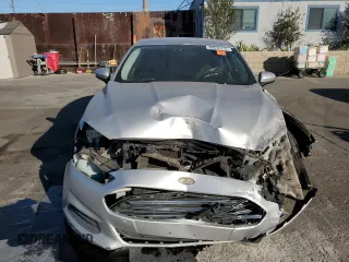 2013 Ford Fusion S with VIN 3FA6P0G71DR179184, listed as a Copart auction lot 88530235 with 184,702 mi miles and Salvage Title. Bid and sale history available at carsss.com. Image 5.