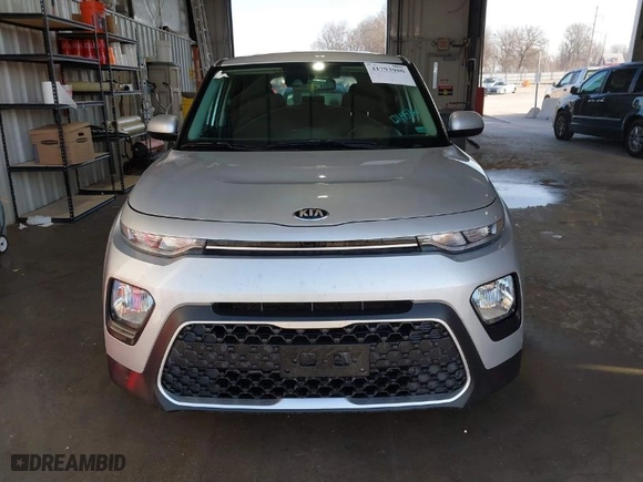 2020 Kia Soul LX with VIN KNDJ23AU1L7067025, listed as a IAAI auction lot 41793980 with 121,457 mi miles. Bid and sale history available at carsss.com. Image 12.