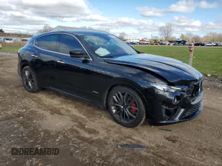 2019 Maserati Levante GranSport with VIN ZN661XUS5KX309824, listed as a Copart auction lot 80495554 with 69,716 mi miles and Salvage Title. Bid and sale history available at carsss.com. Image 4.