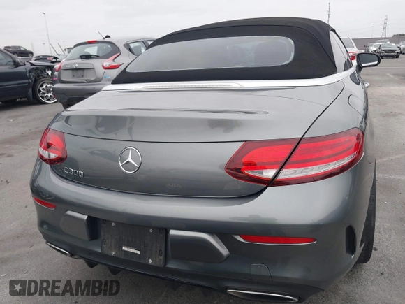 2019 Mercedes-Benz C 300 z VIN WDDWK8DB4KF901750, wystawiony jako IAAI lot #42127043 z przebiegiem 51 498 mil mil oraz . Historia ofert i sprzedaży dostępna na DreamBid. Obrazek 16.