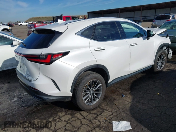 2022 Lexus NX with VIN 2T2AGCEZ7NC002524, listed as a IAAI auction lot 41217365 with 43,786 mi miles. Bid and sale history available at carsss.com. Image 4.