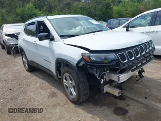 2024 Jeep Compass Latitude with VIN 3C4NJDBN2RT603650, listed as a IAAI auction lot 42012219 with 35,197 mi miles. Bid and sale history available at carsss.com. Image 1.