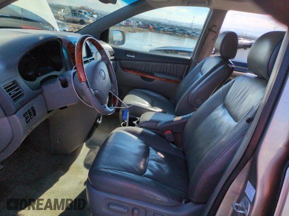 2006 Toyota Sienna XLE with VIN 5TDBA22C86S071218, listed as a Copart auction lot 46125575 with 205,953 mi miles and Salvage Title. Bid and sale history available at carsss.com. Image 7.