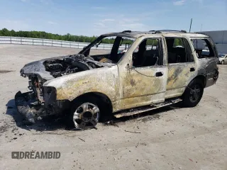 2004 Ford Expedition Eddie Bauer z VIN 1FMFU18L54LA80169, wystawiony jako Copart lot #57886665 z przebiegiem Nie podano mil oraz Nie do naprawy • Non repairable. Historia ofert i sprzedaży dostępna na DreamBid. Obrazek 1.