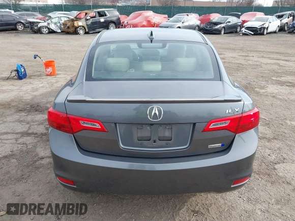 2013 Acura ILX Hybrid Tech Pkg with VIN 19VDE3F70DE300703, listed as a IAAI auction lot 41836986 with 120,765 mi miles. Bid and sale history available at carsss.com. Image 17.