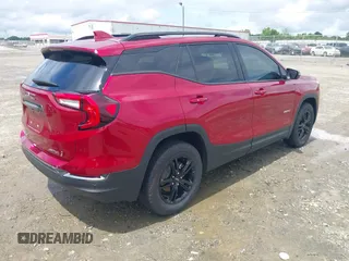2024 GMC Terrain AT4 z VIN 3GKALYEGXRL271393, wystawiony jako IAAI lot #42222910 z przebiegiem 14 258 mil mil oraz . Historia ofert i sprzedaży dostępna na DreamBid. Obrazek 4.