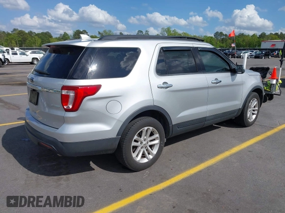 2016 Ford Explorer with VIN 1FM5K7BH9GGB39066, listed as a IAAI auction lot 41953309 with 193,779 mi miles. Bid and sale history available at carsss.com. Image 4.