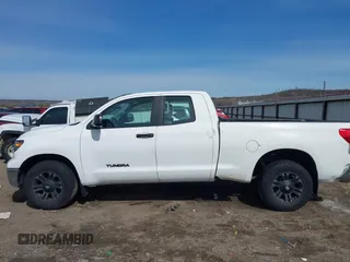 2010 Toyota Tundra 4WD Truck with VIN 5TFUM5F17AX010617, listed as a IAAI auction lot 41632318 with 363,446 mi miles. Bid and sale history available at carsss.com. Image 14.