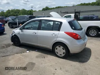 2008 Nissan Versa S с VIN 3N1BC13E68L384946, выставлен на аукционе Copart как лот 58792945 с пробегом 79 491 миль миль и Списание • Salvage title. История ставок и продаж доступна на DreamBid. Изображение 2.