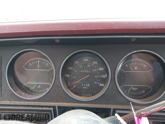 1986 Dodge Trucks z VIN 1B7HD14T7GS103836, wystawiony jako IAAI lot #42086259 z przebiegiem 83 201 mil mil oraz . Historia ofert i sprzedaży dostępna na DreamBid. Obrazek 7.