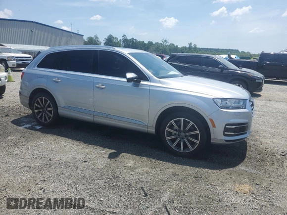 2017 Audi Q7 Prestige with VIN WA1VAAF7XHD059360, listed as a Copart auction lot 61988625 with 149,708 mi miles and Clean title. Bid and sale history available at DreamBid. Image 4.