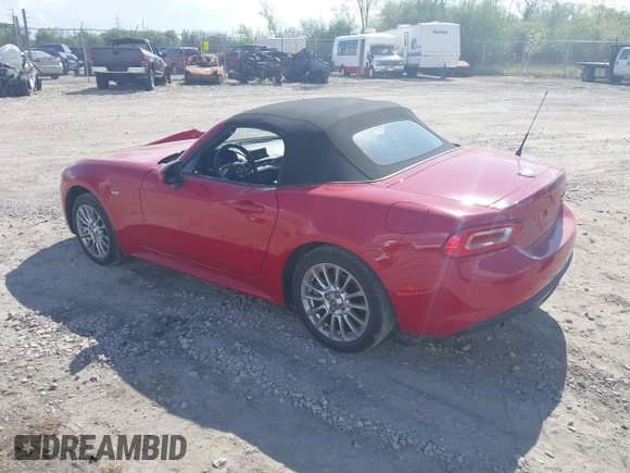 2017 FIAT 124 Spider Lusso z VIN JC1NFAEK3H0128181, wystawiony jako IAAI lot #42277948 z przebiegiem 15 668 mil mil oraz . Historia ofert i sprzedaży dostępna na DreamBid. Obrazek 3.