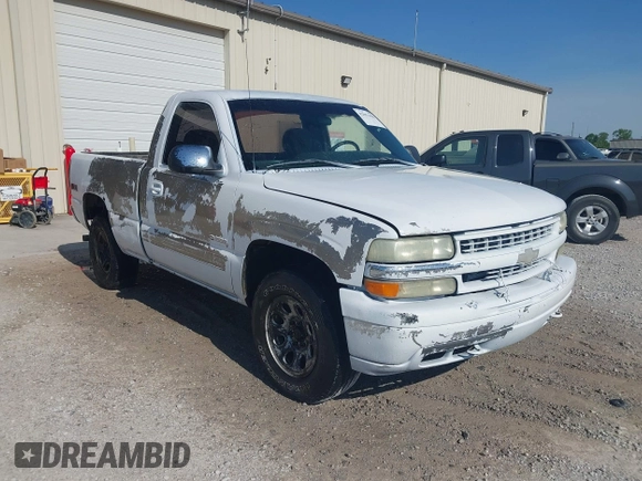 2002 Chevrolet Silverado 1500 LS with VIN 1GCEK14T92Z288688, listed as a IAAI auction lot 42051696 with 271,905 mi miles. Bid and sale history available at carsss.com. Image 6.