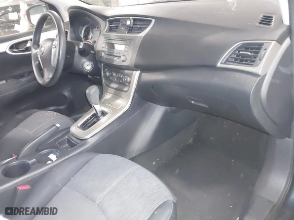 2014 Nissan Sentra SV with VIN 3N1AB7AP7EY215331, listed as a IAAI auction lot 41423935 with 200,419 mi miles. Bid and sale history available at carsss.com. Image 5.