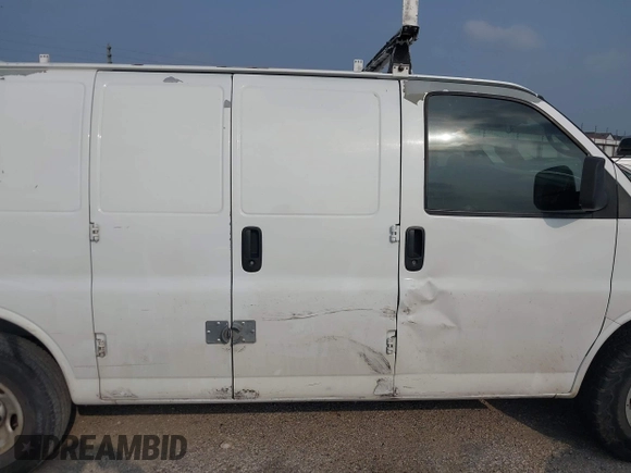 2012 Chevrolet Express Cargo with VIN 1GCWGFFA8C1106882, listed as a IAAI auction lot 42284350 with 227,443 mi miles and . Bid and sale history available at DreamBid. Image 13.
