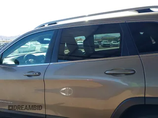 2021 Jeep Cherokee Altitude with VIN 1C4PJLLBXMD155096, listed as a IAAI auction lot 41746319 with 99,423 mi miles and . Bid and sale history available at DreamBid. Image 15.