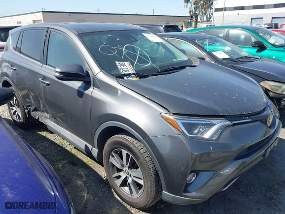 2018 Toyota RAV4 XLE with VIN 2T3WFREVXJW463701, listed as a IAAI auction lot 41599033 with 91,860 mi miles. Bid and sale history available at carsss.com. Image 1.