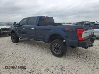 2019 Ford F-350 XL with VIN 1FT8W3BT0KEE81870, listed as a Copart auction lot 54056135 with 80,962 mi miles and Clean title. Bid and sale history available at DreamBid. Image 2.