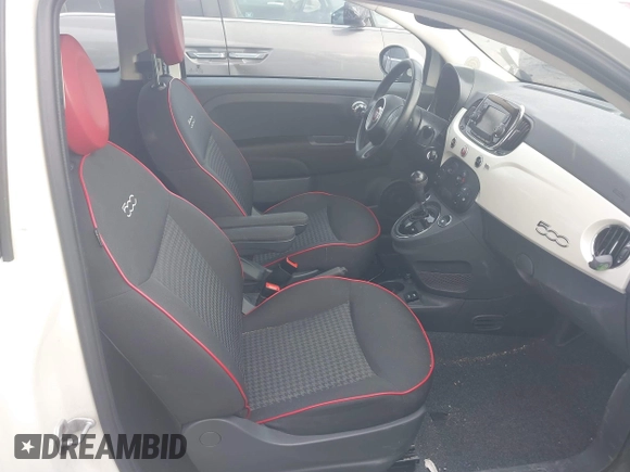 2017 FIAT 500 Pop z VIN 3C3CFFKRXHT671205, wystawiony jako IAAI lot #41737716 z przebiegiem 47 488 mil mil oraz . Historia ofert i sprzedaży dostępna na DreamBid. Obrazek 5.
