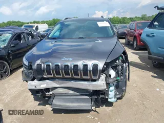 2017 Jeep Cherokee Limited z VIN 1C4PJMDB5HW608720, wystawiony jako IAAI lot #42615864 z przebiegiem 99 871 mil mil oraz . Historia ofert i sprzedaży dostępna na DreamBid. Obrazek 13.