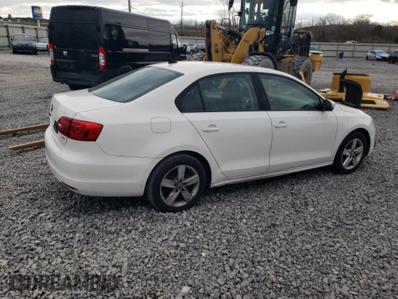 2012 Volkswagen Jetta TDI w/Premium with VIN 3VWLL7AJXCM417595, listed as a Copart auction lot 47739455 with 153,437 mi miles and Clean title. Bid and sale history available at DreamBid. Image 3.