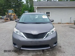 2014 Toyota Sienna LE AAS с VIN 5TDKK3DC8ES422689, выставлен на аукционе IAAI как лот 42306029 с пробегом 41 627 миль миль и . История ставок и продаж доступна на DreamBid. Изображение 12.