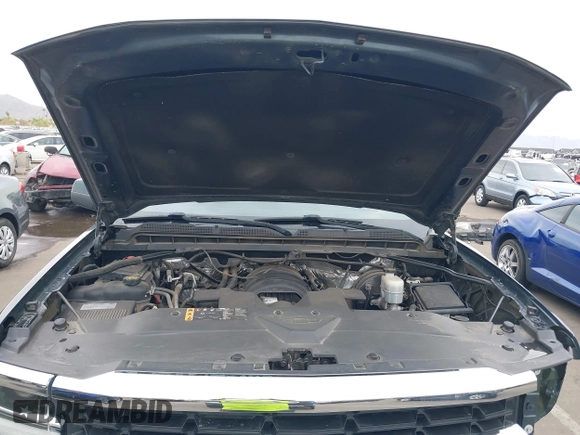 2017 Chevrolet Silverado 1500 LT with VIN 3GCPCREC3HG445305, listed as a IAAI auction lot 41894025 with 84,357 mi miles. Bid and sale history available at carsss.com. Image 10.