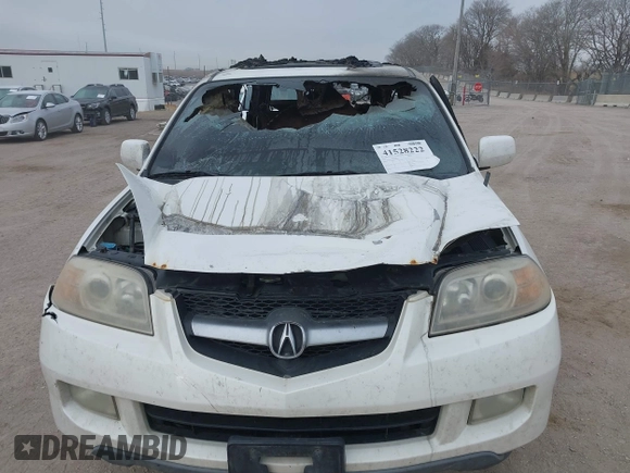 2005 Acura MDX with VIN 2HNYD18295H559868, listed as a IAAI auction lot 41528222 with 1 mi miles. Bid and sale history available at carsss.com. Image 12.